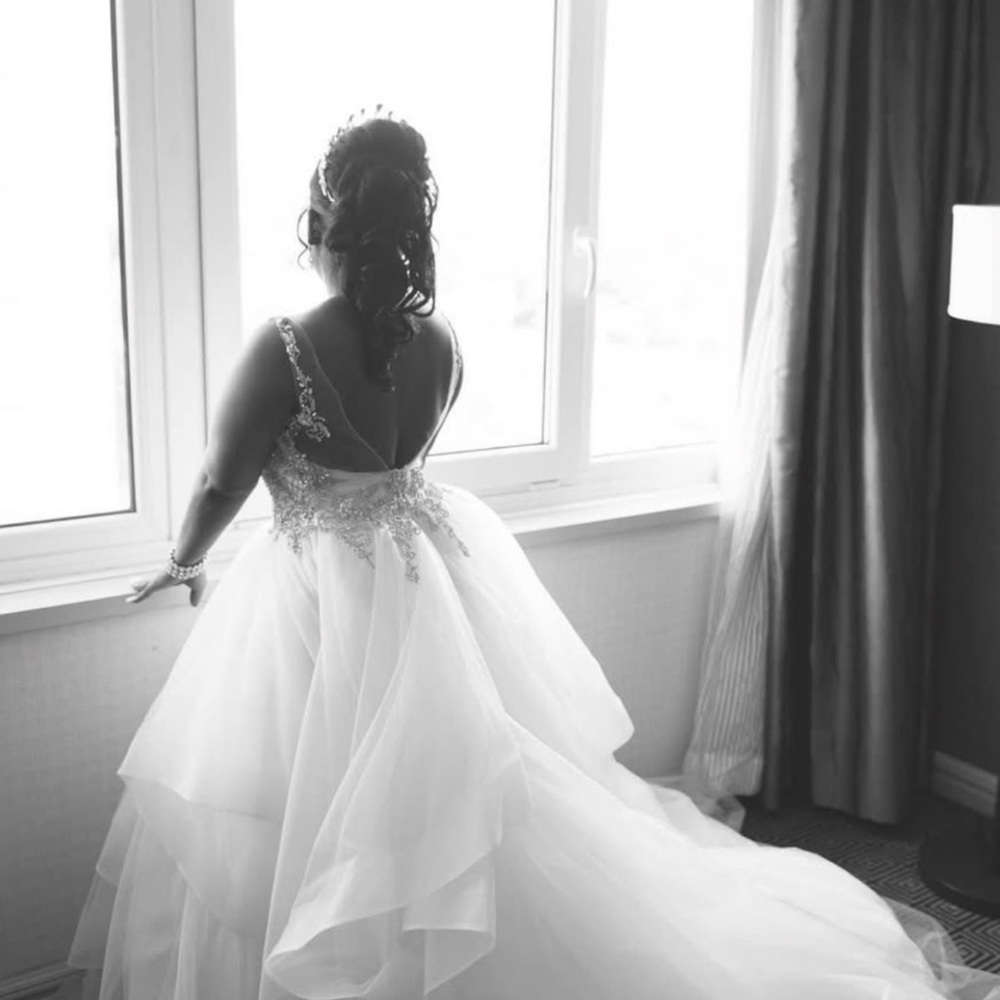 Elegant White Wedding Dress